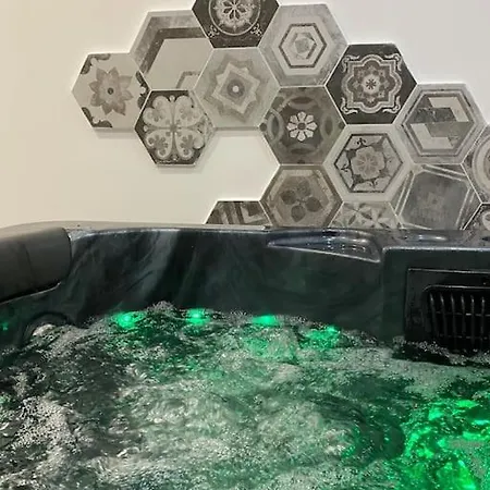 Villa Makeda & Jacuzzi Neuville-Saint-Amand